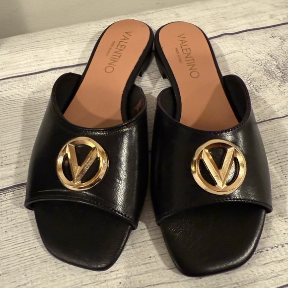 VALENTINO by Mario Valentino Armonia Slide
Black Sandal (Women)/size 6 - Picture 9 of 16